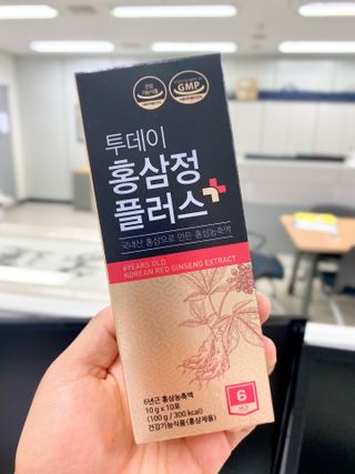 서울약사신협_투데이홍삼정플러스스틱_10g x 30포 — 5점을 준 리뷰어가 2021년 6월 올린 사용 사진