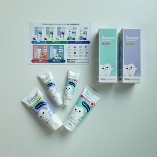 닥터데디스 안심저불소 키즈치약 (라즈베리, 청포도향 중 택 1) 60g +  여행용 미니 치약 15g — 5점을 준 리뷰어가 2022년 11월 올린 사용 사진