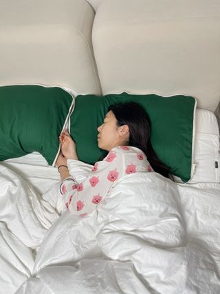 의식주의 비건 인증 오가닉 순면 베개 커버 레이어 커플 세트 — 5점을 준 리뷰어가 2023년 3월 올린 사용 사진