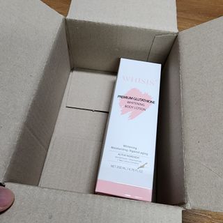 위시스 프리미엄 글루타치온  화이트닝 바디로션 — 5점을 준 리뷰어가 2023년 1월 올린 사용 사진