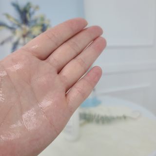플레라디 에델바이스 오일 밸런싱 토너 — 5점을 준 리뷰어가 2021년 7월 올린 사용 사진