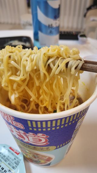 NISSIN 닛신 컵누들  4종 - 씨푸드오리지날, 씨푸드 스파이시, 씨푸드 커리, 씨푸드 XO소스 — 5점을 준 리뷰어가 2021년 12월 올린 사용 사진