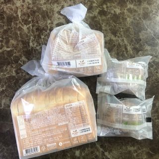 롯데제과 Vbread 포카치아식빵1개 + 미니식빵 1개 + 머핀 2개 세트 — 5점을 준 리뷰어가 2021년 9월 올린 사용 사진