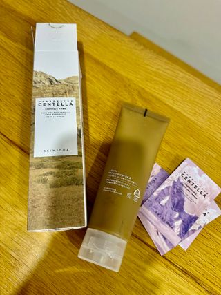 스킨1004 [SKIN1004] 마다가스카르 센텔라 앰플 폼 125ml — 4.5점을 준 리뷰어가 2024년 8월 올린 사용 사진
