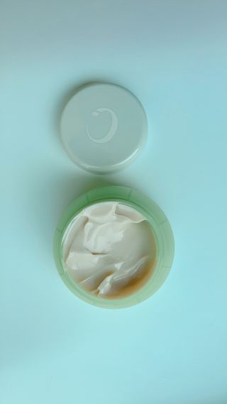 카오리온코스메틱스 사카로미세스와 시카의 만남        릴리피 릴렉싱 크림 진정한 탄력을 경험해보세요 — 5점을 준 리뷰어가 2021년 5월 올린 사용 사진