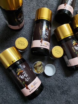 서울약사신협_프리미엄황삼골드_3.75g x 12환+75mgx12병 — 5점을 준 리뷰어가 2021년 1월 올린 사용 사진