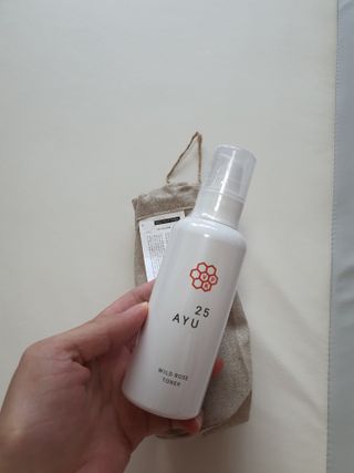 AYU25[아유트웬티파이브] 피부건강에 꼭 필요한 pH 약산성 와일드 로즈토너 — 5점을 준 리뷰어가 2021년 5월 올린 사용 사진