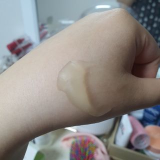 [후르디아] 모공케어 겉보속촉 여름 수분크림 — 5점을 준 리뷰어가 2021년 6월 올린 사용 사진