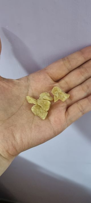 작심연구소 구취제거+충치예방+치아화이트닝 마법의 캔디 덴티팝3종(맛 랜덤 발송) — 3점을 준 리뷰어가 2022년 6월 올린 사용 사진