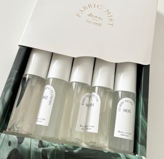 디어포레스트 [5개세트] 숲속의 하루 패브릭미스트 (섬유향수/ 룸스프레이) 50ml 5개 — 5점을 준 리뷰어가 2022년 9월 올린 사용 사진