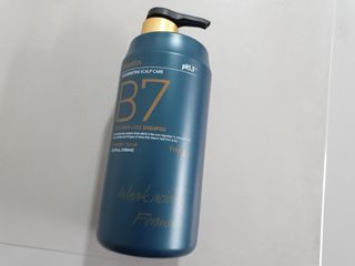 [포레스트스토리] 탈모증상완화 샴푸 1,000ml — 4점을 준 리뷰어가 2022년 8월 올린 사용 사진