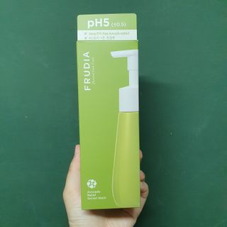 [후르디아] 아보카도 약산성 비건 여성 청결제 — 5점을 준 리뷰어가 2021년 4월 올린 사용 사진