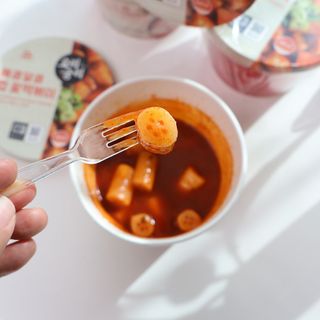 프리 [요리궁리] 매콤달콤 꽃떡볶이 6개입 세트 — 5점을 준 리뷰어가 2024년 10월 올린 사용 사진