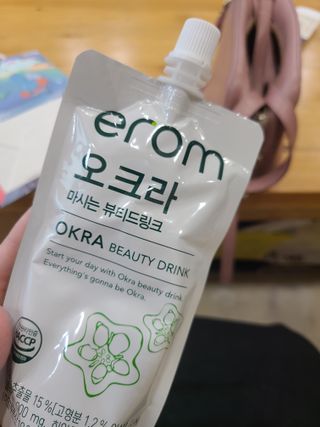 [이롬] 오크라 마시는 뷰티드링크 100mL x 20입 — 5점을 준 리뷰어가 2022년 9월 올린 사용 사진
