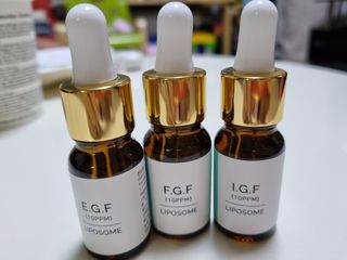 랑팡 EGF+FGF+IGF10ppm 리포좀 앰플 원액 10ml — 4점을 준 리뷰어가 2021년 10월 올린 사용 사진