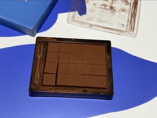연말/새해선물 요즘 트렌드 오트밀크 생초콜릿 호불호 없는 카카올라 Bast 밀크생초콜릿 — 5점을 준 리뷰어가 2021년 10월 올린 사용 사진