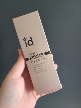 아이디플라코스메틱 아이디 브이로직 마이너스 필링 토너 110ml — 5점을 준 리뷰어가 2022년 5월 올린 사용 사진