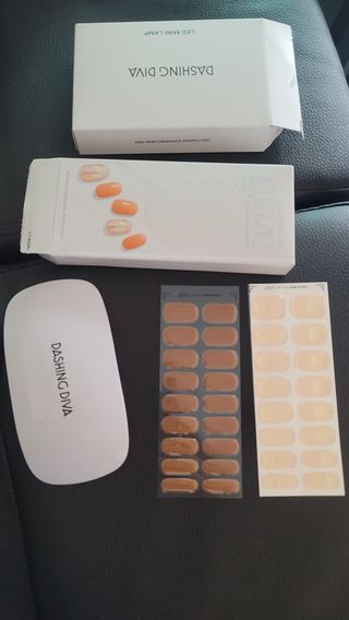 데싱디바 글레이즈 젤네일 별빛유리네일 6종_랜덤발송 — 5점을 준 리뷰어가 2021년 8월 올린 사용 사진
