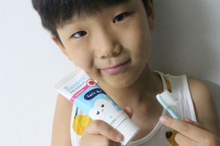 닥터데디스 안심무불소 베이비치약 60g + 여행용 미니 치약 15g — 5점을 준 리뷰어가 2022년 9월 올린 사용 사진