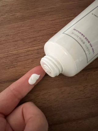 셀프 모이스처라이징 프로텍션 크림 셀프 모이스처라이징 프로텍션크림 — 3.5점을 준 리뷰어가 2022년 4월 올린 사용 사진