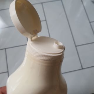 카프리나 프레쉬 산양밀크 어메이징 바디워시 500ml(오리지널향) — 4점을 준 리뷰어가 2023년 4월 올린 사용 사진