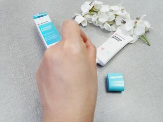 리더스코스메틱 리더스 카밍 바이오틱스 선 에센스 SPF 50+ PA++++ — 5점을 준 리뷰어가 2022년 5월 올린 사용 사진