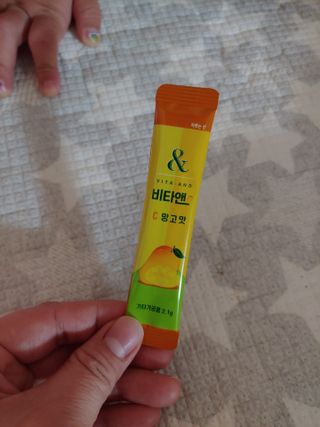 비타앤C 레몬맛, 망고맛 — 5점을 준 리뷰어가 2021년 6월 올린 사용 사진