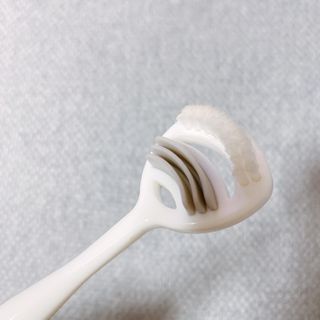 크리오 클리어스 혀백태제거 구취관리 혀클리너 — 5점을 준 리뷰어가 2021년 2월 올린 사용 사진