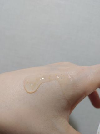 아이앤립 / EYENLIP 아이앤립 24K 골드 N 펩타이드 앰플 크림 — 3.5점을 준 리뷰어가 2021년 4월 올린 사용 사진