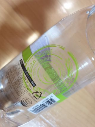 몽베스트 Montbest with Sparkling water 플레인/라임/레몬 20병(랜덤) — 5점을 준 리뷰어가 2024년 5월 올린 사용 사진