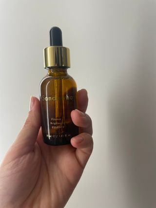 스킨큐어 산다화 비타민c 화이트닝 에센스 30ml — 4.5점을 준 리뷰어가 2023년 12월 올린 사용 사진