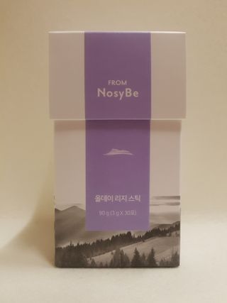 프롬노시베_이너뷰티 올데이 리지 스틱 — 5점을 준 리뷰어가 2021년 4월 올린 사용 사진