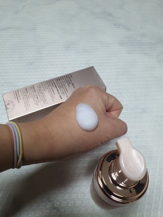 아이디플라코스메틱 아이디 브이로직 마이너스 필링 토너 110ml — 5점을 준 리뷰어가 2022년 1월 올린 사용 사진