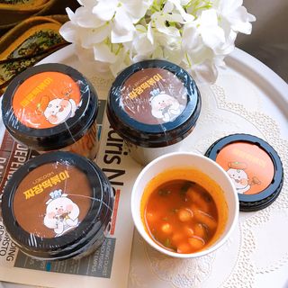유비쿡 컵떡볶이 매운컵떡볶이2개/ 짜장컵떡볶이 2개  총 4개세트 — 5점을 준 리뷰어가 2021년 3월 올린 사용 사진