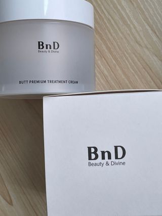 비엔디 프리용[한/영]BnD 바디 주름개선 엉덩이크림 — 5점을 준 리뷰어가 2024년 10월 올린 사용 사진