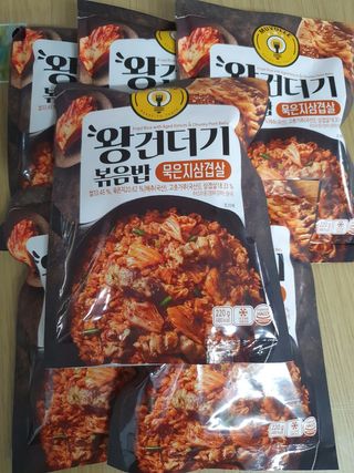 한성기업 무볼레 왕건더기 볶음밥 묵은지삼겹살 — 5점을 준 리뷰어가 2021년 10월 올린 사용 사진