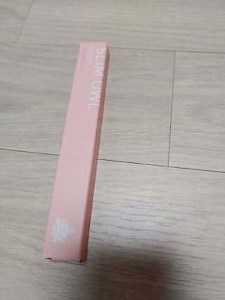 [크리스앤릴리] 슬림 아울 브로우(라떼브라운) — 2점을 준 리뷰어가 2022년 9월 올린 사용 사진