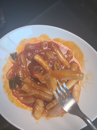 한성기업 무볼레 닭떡볶이+해물떡볶이 2종 세트 — 5점을 준 리뷰어가 2021년 10월 올린 사용 사진