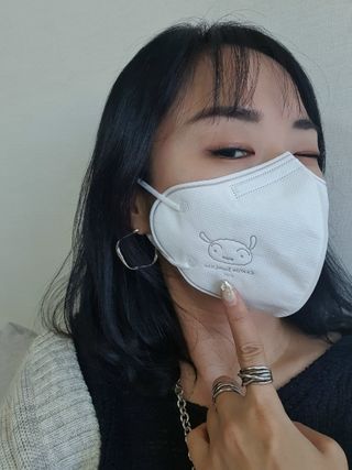 [숨그림]  덴탈마스크 짱구 우리아이 그리고 내가 쓰는 믿을수있는 케릭터 마스크  16종 — 5점을 준 리뷰어가 2021년 11월 올린 사용 사진