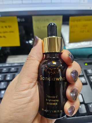 스킨큐어 산다화 비타민c 화이트닝 에센스 30ml — 5점을 준 리뷰어가 2024년 1월 올린 사용 사진