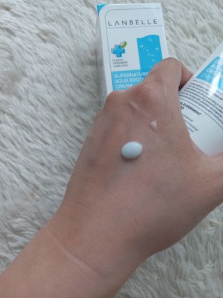 랑벨 수퍼내츄럴 아쿠아 수딩 크림 100ml — 5점을 준 리뷰어가 2022년 4월 올린 사용 사진