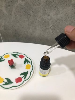 라라로즈데이 시즌2 천연 아로마오일 Y존 케어 속옷향수 이너퍼퓸 5ml  여성의 자존감을 UP시키자 — 5점을 준 리뷰어가 2021년 9월 올린 사용 사진
