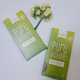 당류2g 자일리톨로 단맛을낸 슈카 퓨어비건 무설탕초콜릿 Xucker vegan 2개입 — 5점을 준 리뷰어가 2021년 4월 올린 사용 사진