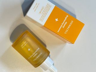 체르엠 스템앤셀 비타민 브라이트닝 에센스 30ml 1개 — 5점을 준 리뷰어가 2022년 3월 올린 사용 사진