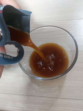 [비린내 완벽제거] 본황칠 통장어 국내산 장어즙 아르기닌 2800mg 장어즙효능 기력보강 — 4점을 준 리뷰어가 2022년 7월 올린 사용 사진