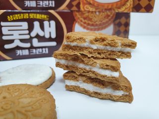 롯데제과 롯샌 카페크런치 — 4점을 준 리뷰어가 2021년 10월 올린 사용 사진