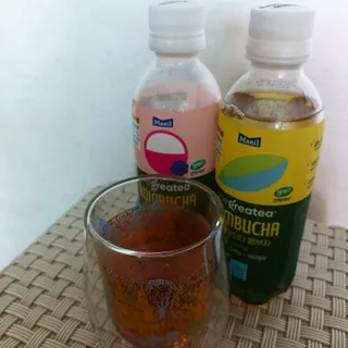 더그레잇티 콤부차 [매일유업] 더그레잇티 44kcal 콤부차 300ml *12개입 (오리지널 6개+베리리치 6개) — 4점을 준 리뷰어가 2023년 8월 올린 사용 사진