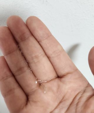 스킨큐어 산다화 비타민c 화이트닝 에센스 30ml — 5점을 준 리뷰어가 2023년 10월 올린 사용 사진