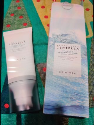 [스킨1004] 마다가스카르 센텔라 히알루-시카 워터핏 선세럼 50ml — 5점을 준 리뷰어가 2024년 5월 올린 사용 사진