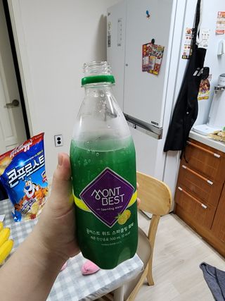 몽베스트 Montbest with Sparkling water Lemon OR Lime 20병(랜덤) — 5점을 준 리뷰어가 2022년 10월 올린 사용 사진